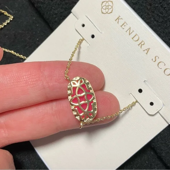 Kendra Scott Elisa Necklace Pink Opal Gold Chain Necklace - Picture 7 of 7